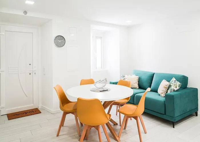 One Bedroom, 2 Mins From The Apartament