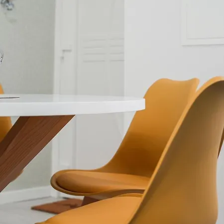 Apartamento One Bedroom, 2 Mins From The