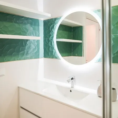 One Bedroom, 2 Mins From The Appartement